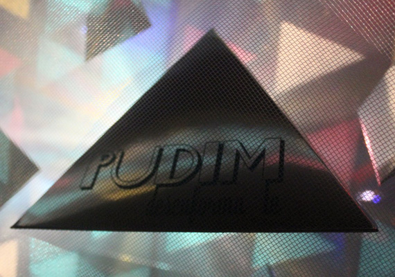 2014 - Pudim - Holographyc Pyramid visual installation 